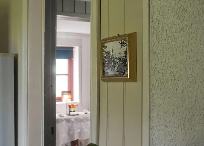 Oye Pa Landet, 3 Bedrooms